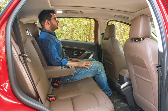 Tata Harrier vs Jeep Compass automatic comparison