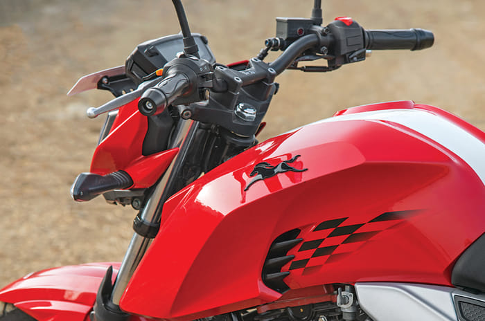 TVS Apache RTR 160 handlebar