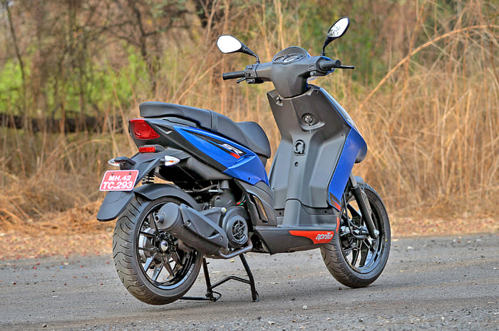 2018 Aprilia SR125 review, test ride 
