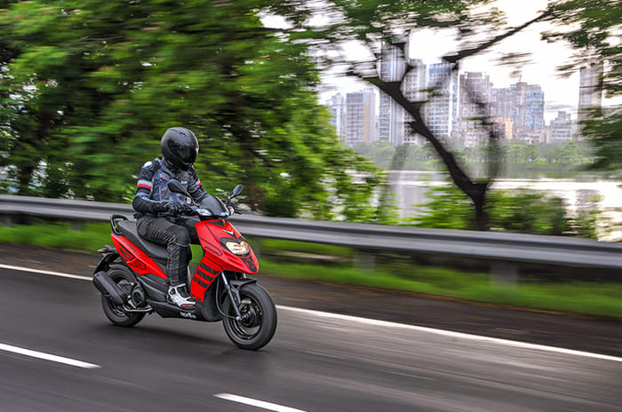 Aprilia Storm 125 review, test ride
