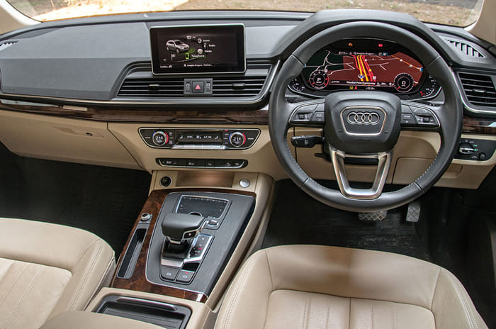 Audi Q5 cabin