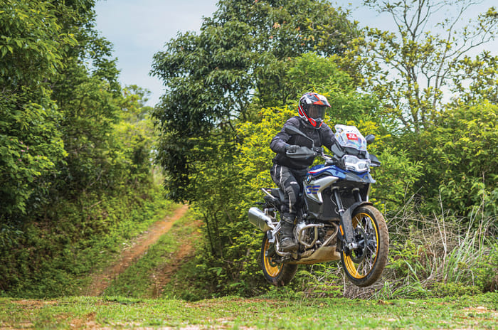 BMW F 850 GS, F 850 GS Adventure, F 900 XR first ride review