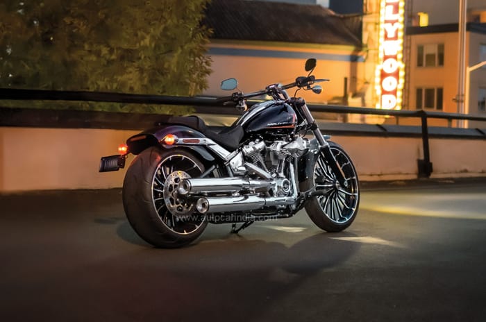 Harley-Davidson Breakout 117 review: Lean Locomotive