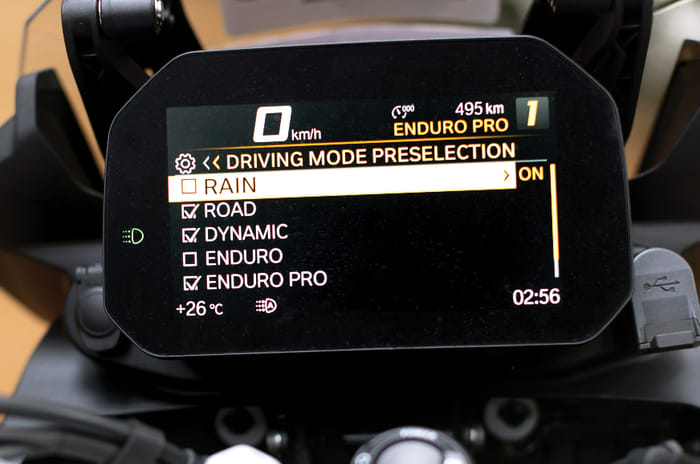 BMW F 850 GS, F 850 GS Adventure, F 900 XR first ride review