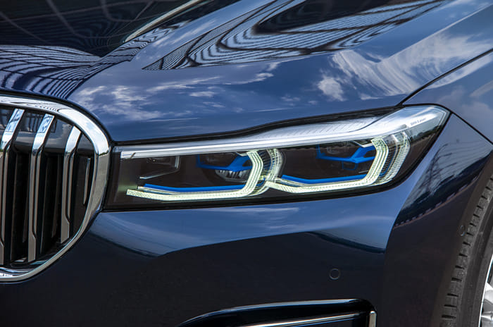 2019 BMW 7 Series facelift India review, test drive