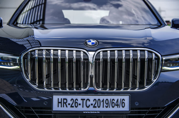 2019 BMW 7 Series facelift India review, test drive