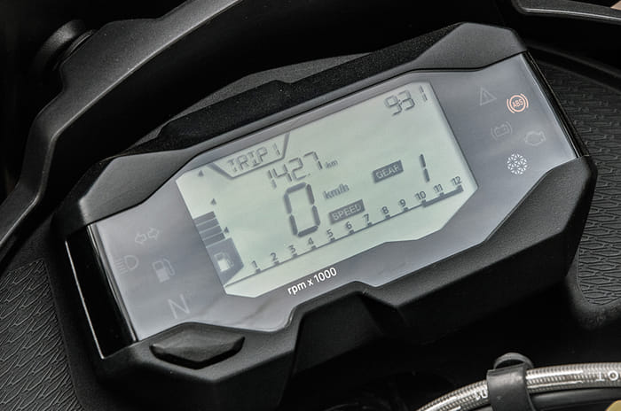 BMW G 310 GS instrument cluster