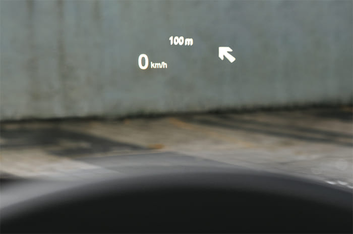 BMW X1 HUD