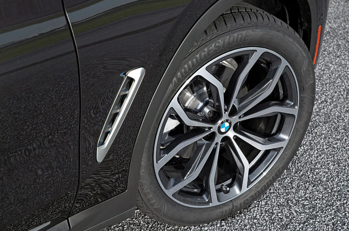 BMW X4 alloy wheel