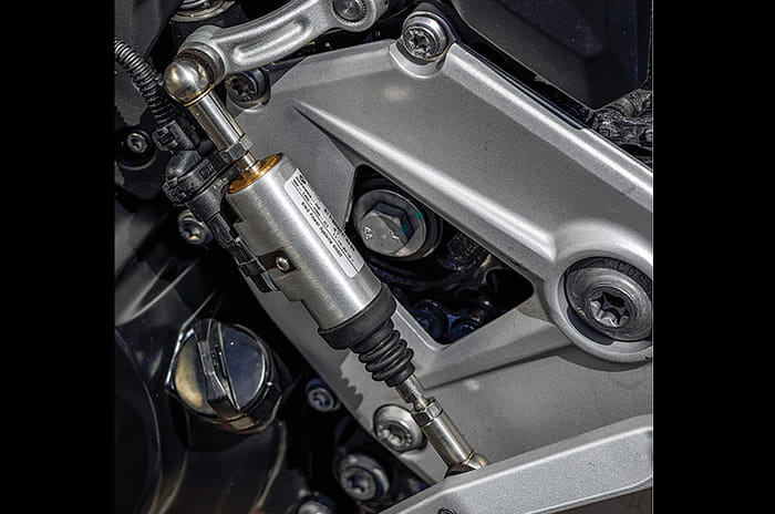 BMW F 900 R, F 900 XR review, test ride 