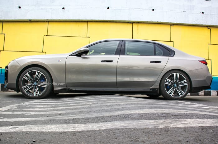 BMW i7 India review: All-electric limo is a tech express
