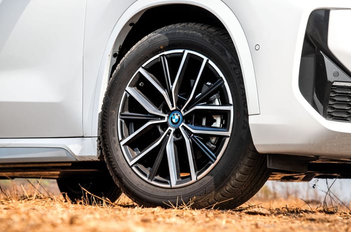 BMW iX1 LWB alloy wheels