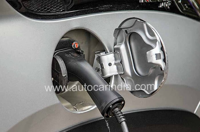 Mahindra eKUV100 prototype review, test drive