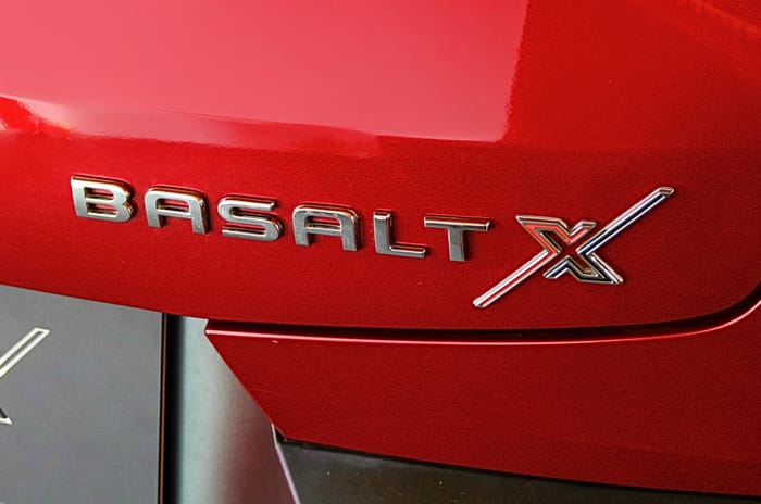 Citroen Basalt X badge