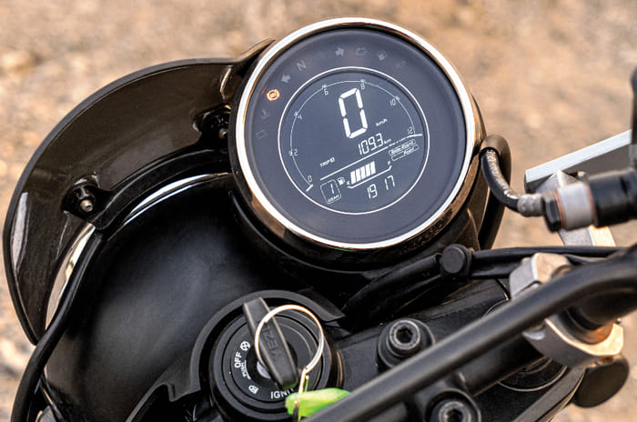 Yezdi Scrambler vs Royal Enfield Scram comparison review