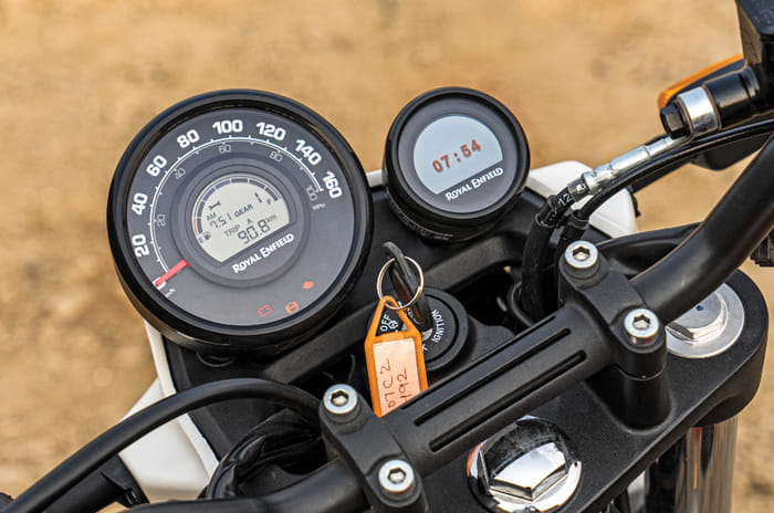 Yezdi Scrambler vs Royal Enfield Scram comparison review