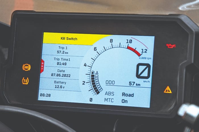 2022 KTM RC 390 vs TVS Apache RR310 BTO comparison