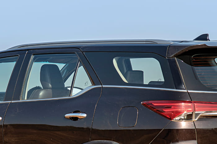 Alturas G4 vs Endeavour vs Fortuner vs MU-X comparison