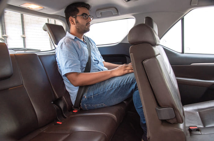 Alturas G4 vs Endeavour vs Fortuner vs MU-X comparison