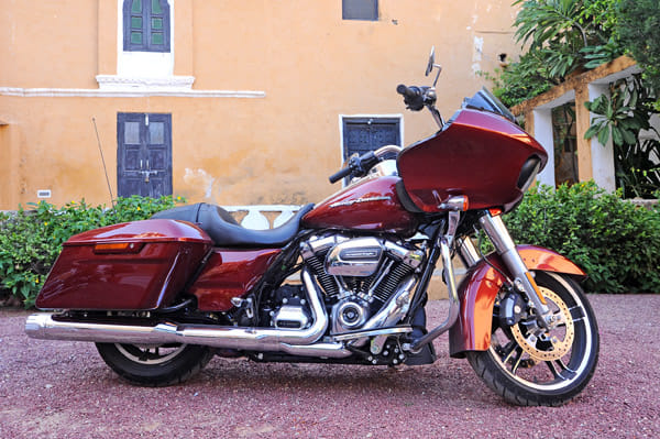 2017 Harley-Davidson Road Glide, Road King review, test ride