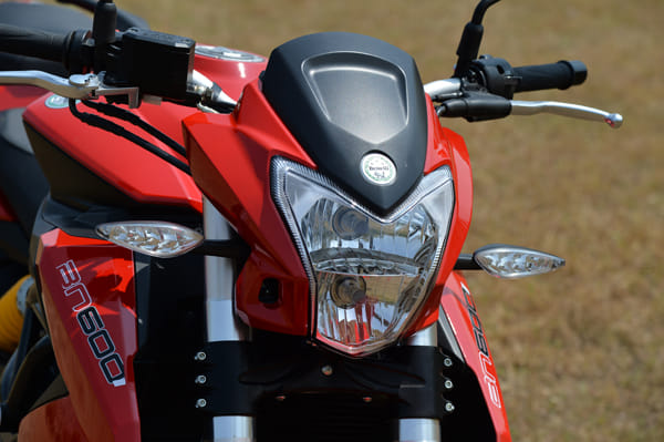 Benelli TNT600i review, test ride
