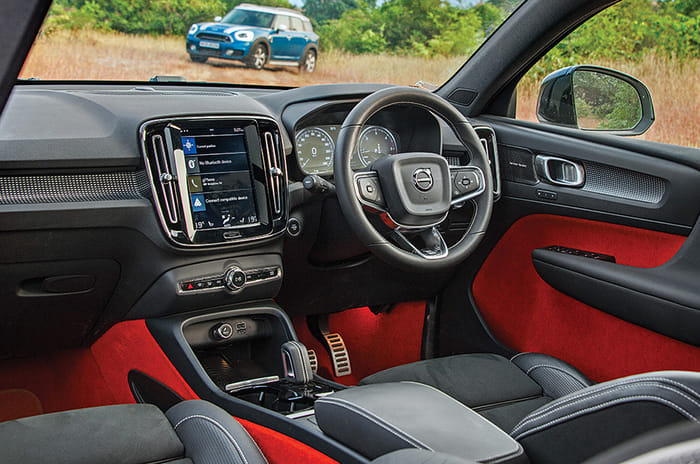 Mini Countryman vs Volvo XC40 comparison