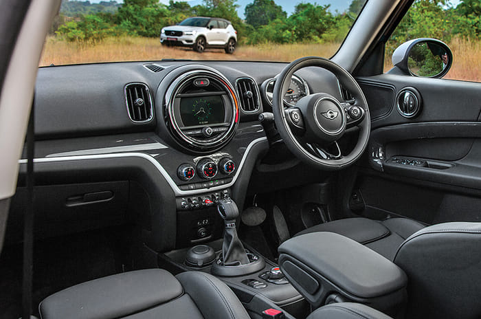 Mini Countryman vs Volvo XC40 comparison