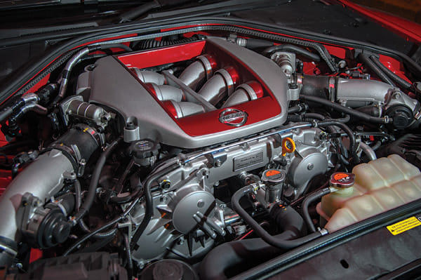 2017 Nissan GT-R India review, test drive