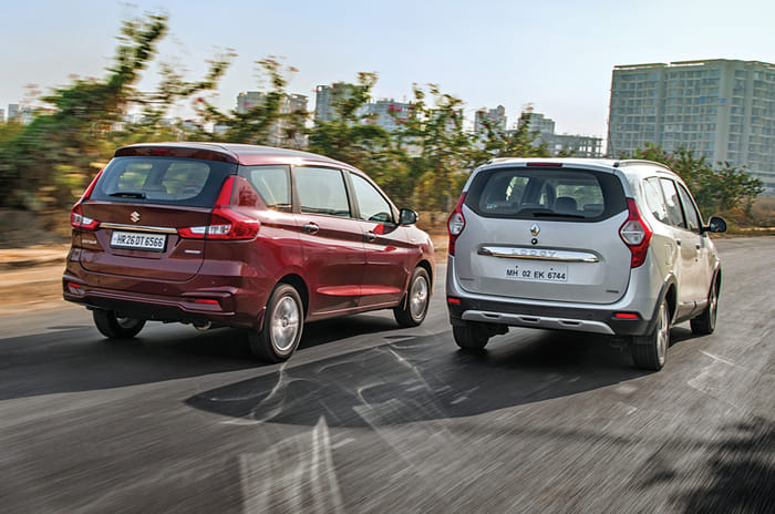 Maruti Suzuki Ertiga vs Renault Lodgy rear action Maruti Suzuki Ertiga vs Renault Lodgy rear action