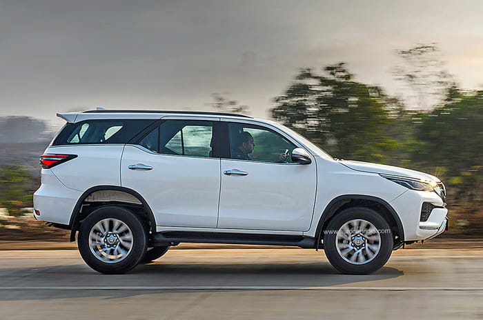 2021 Toyota Fortuner, Fortuner Legender review, test drive