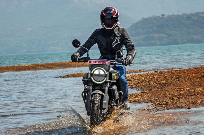 Husqvarna Svartpilen 401 review: Now a compelling KTM alternative