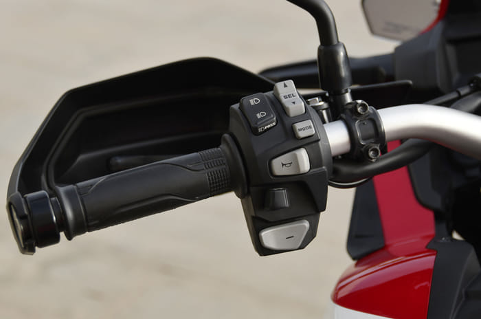 Honda Africa Twin DCT switches