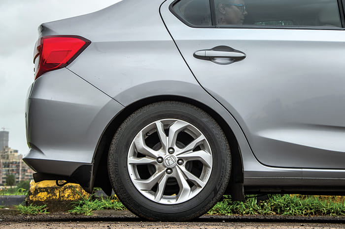 Honda Amaze rear suspension