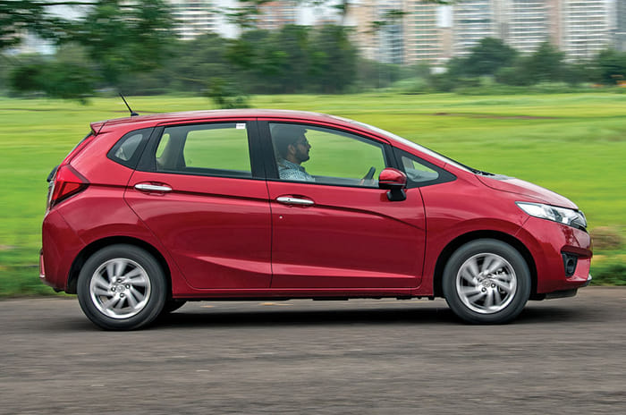 Honda Jazz side action