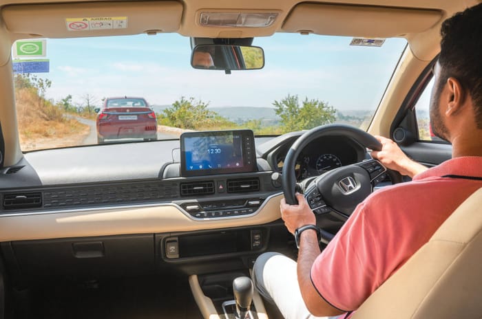 Honda Amaze vs Maruti Dzire comparison