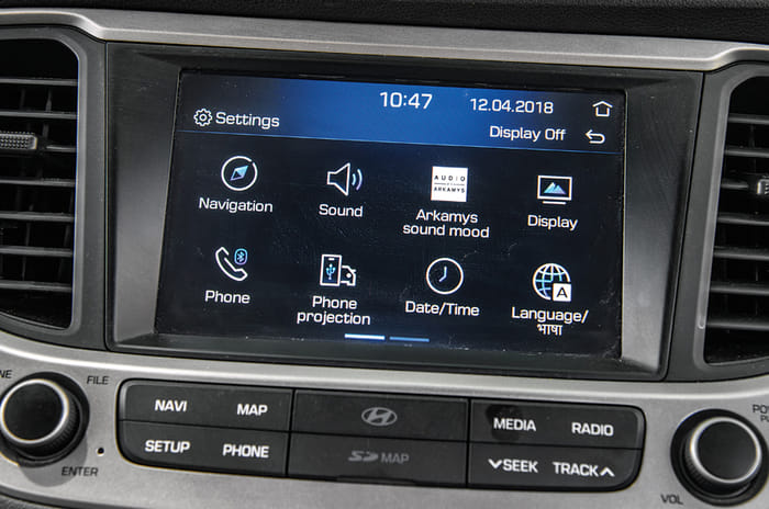 Hyundai Verna infotainment