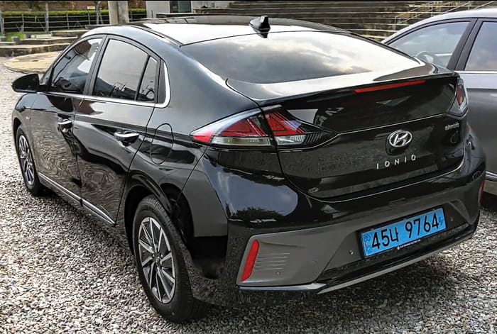 Hyundai Ioniq review, test drive