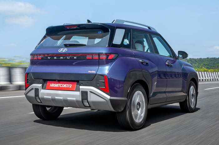 2025 Hyundai Venue rear right side on road