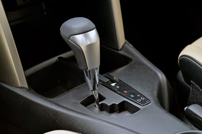 2020 Toyota Innova Crysta 2.4D AT review, test drive