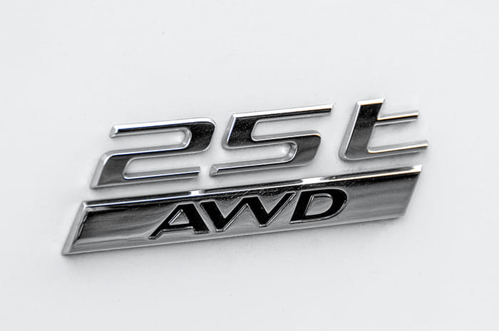 Jaguar F-Pace petrol 25t badge Jaguar F-Pace petrol 25t badge