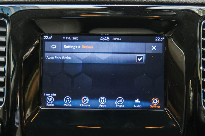 Jeep Compass infotainment