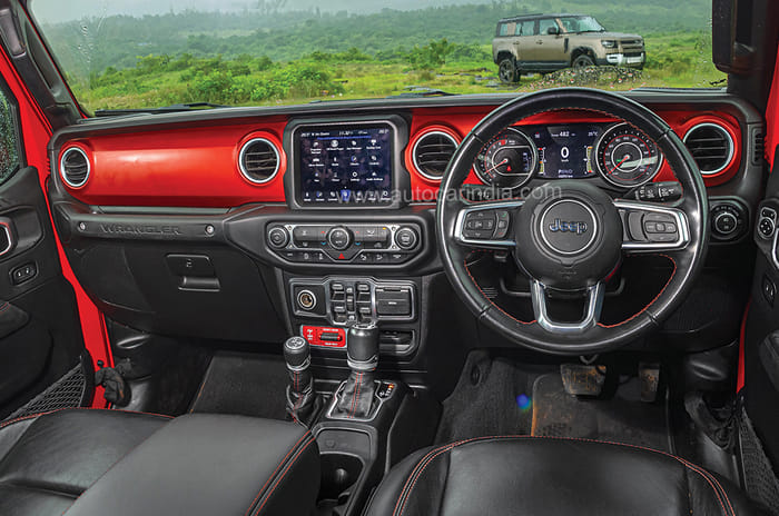 Jeep Wrangler vs Land Rover Defender comparison