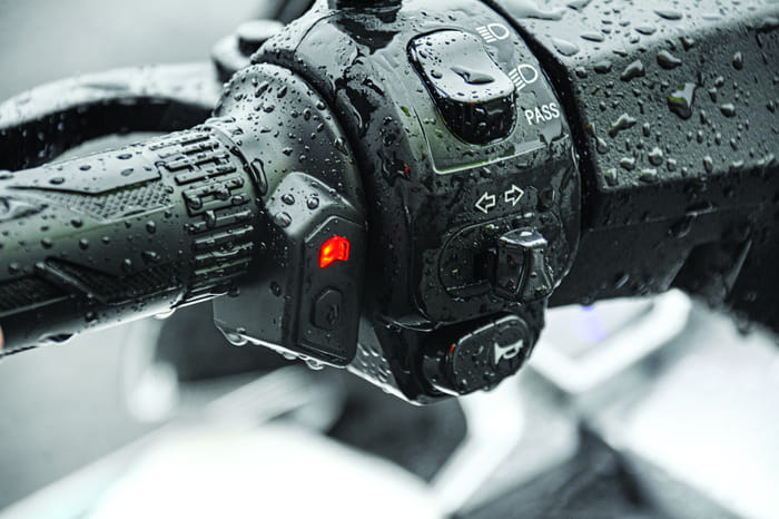 Keeway Vieste 300 review: maximum attack