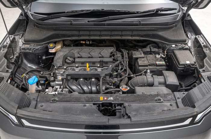 Kia Carens Clavis petrol engine` Kia Carens Clavis petrol engine`