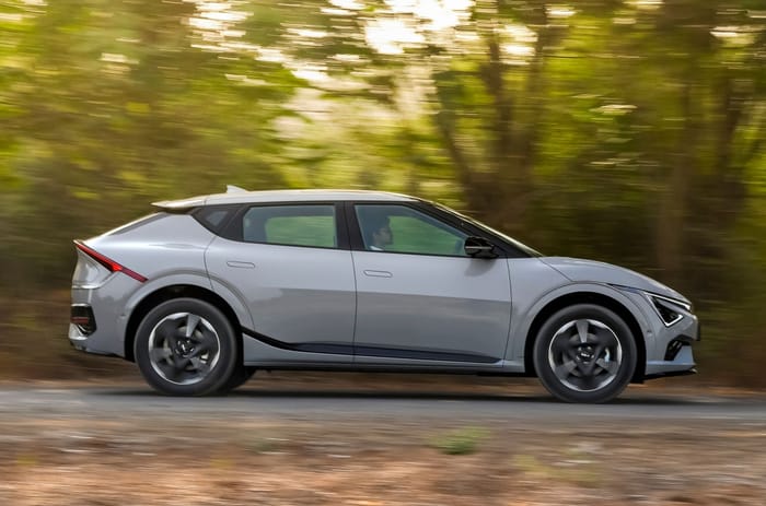 2025 Kia EV6 side pan