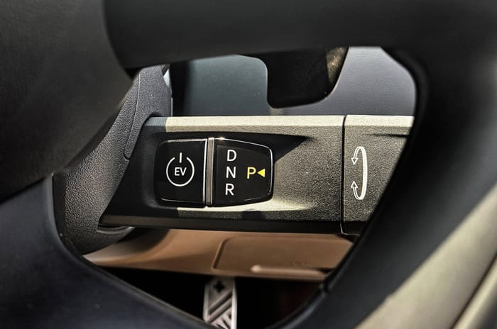 Kia EV9 drive select