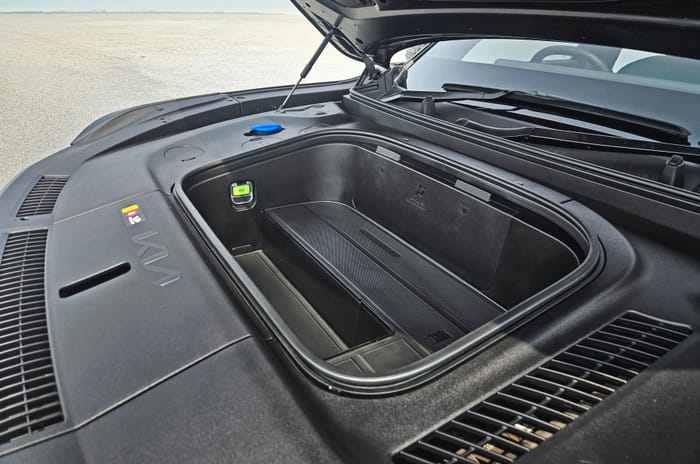 Kia EV9 frunk