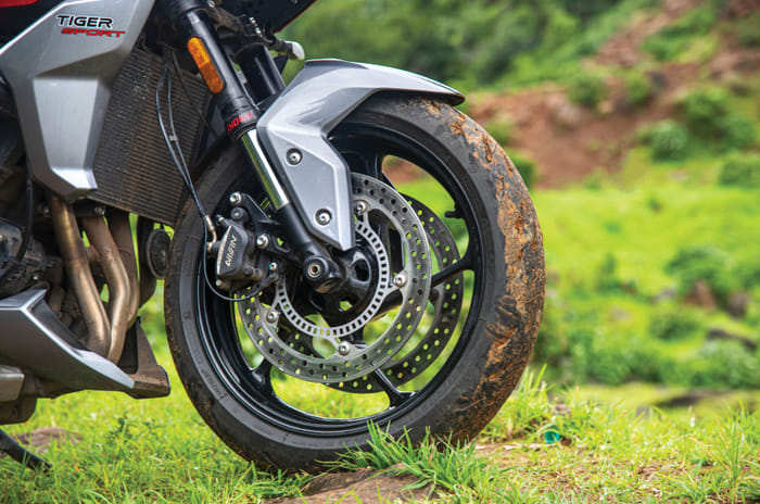 Kawasaki Versys 650 vs Triumph Tiger Sport 660 comparison