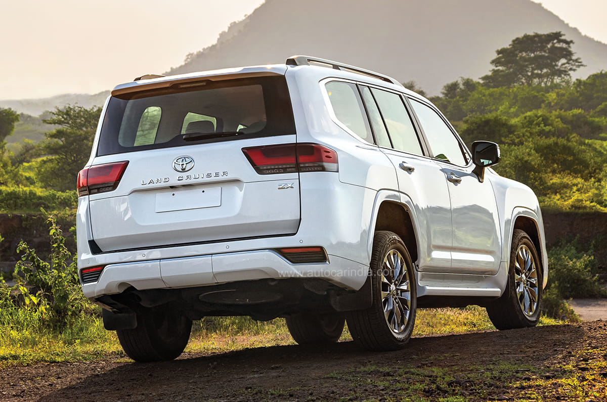 Toyota Land Cruiser rear third static