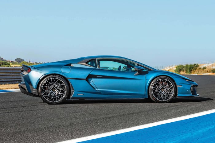 Lamborghini Temerario side profile